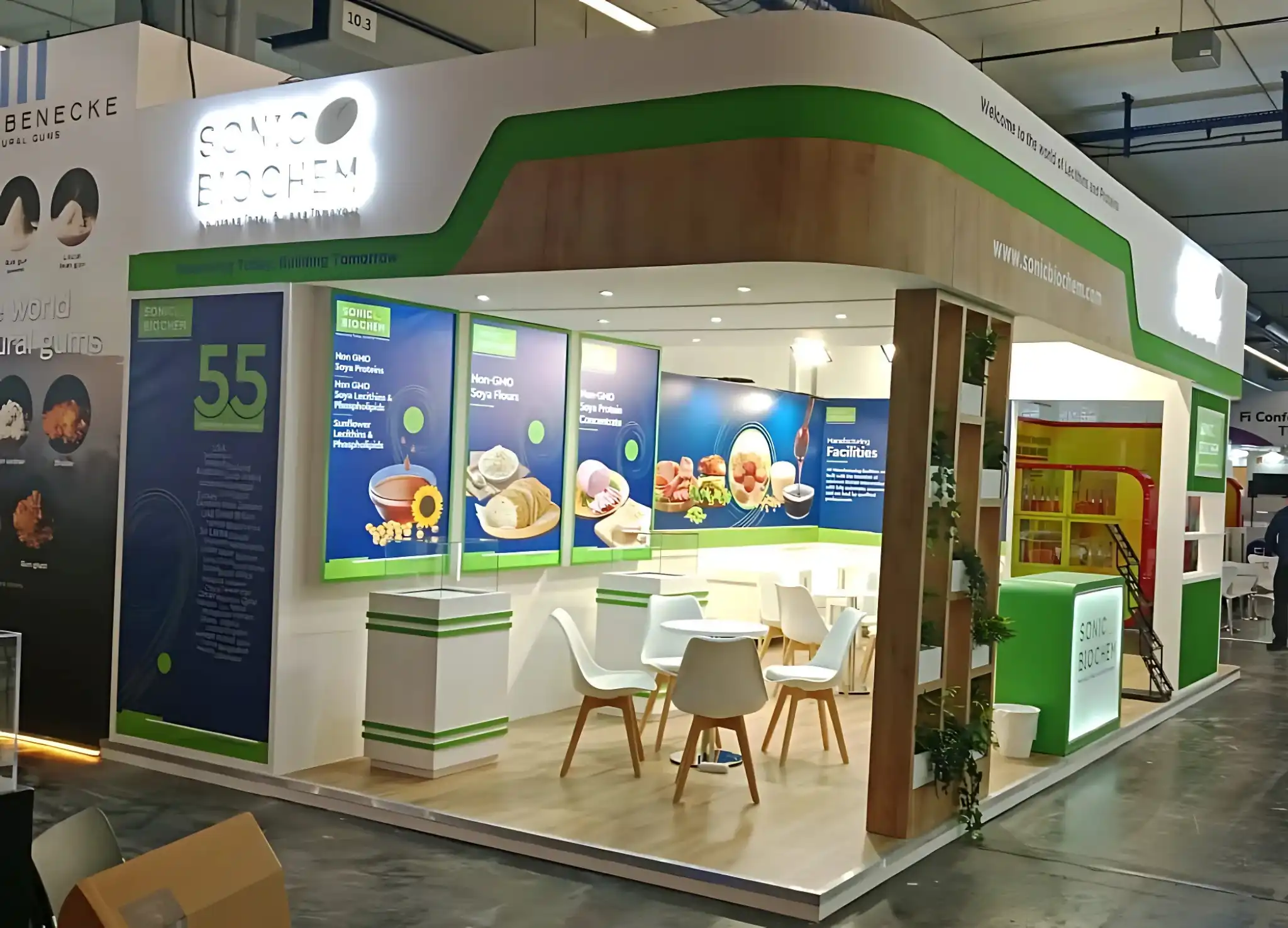 TOSTEM Stand build by propshop