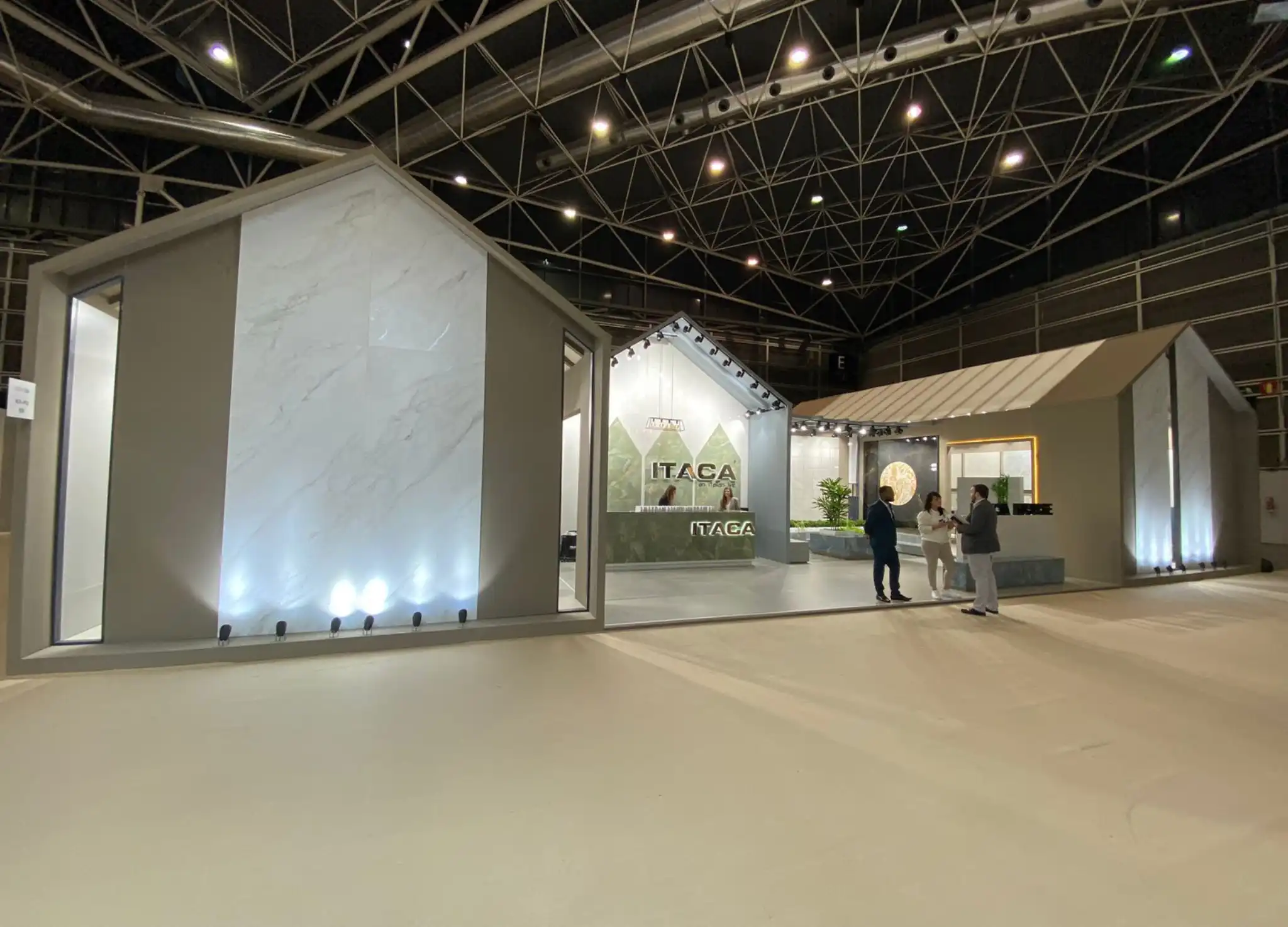 ITALIA GROUP Stand build by propshop